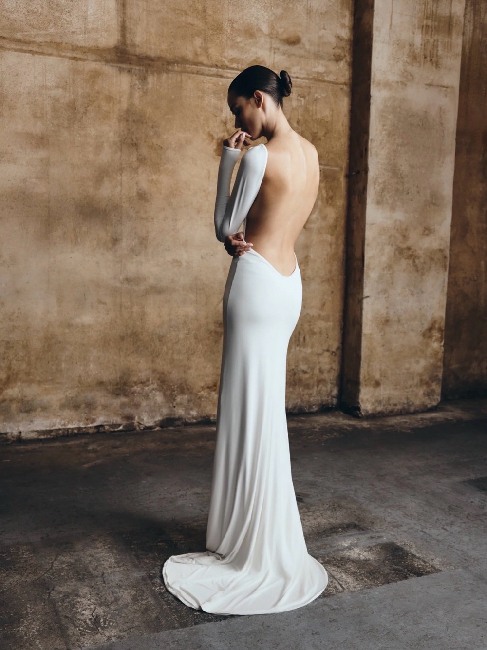 NWT!! Meshki White Backless Long-Sleeve Column Gown